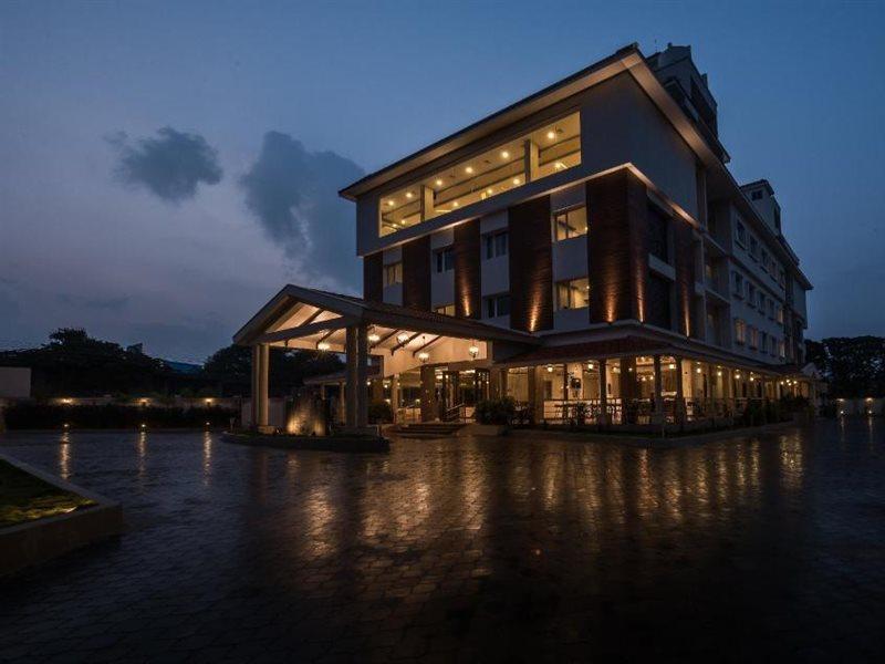 Hotel Aadrika Chikmagalūr Eksteriør billede